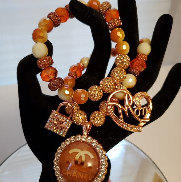 Custom beaded bracelets - Picture 2 of 2